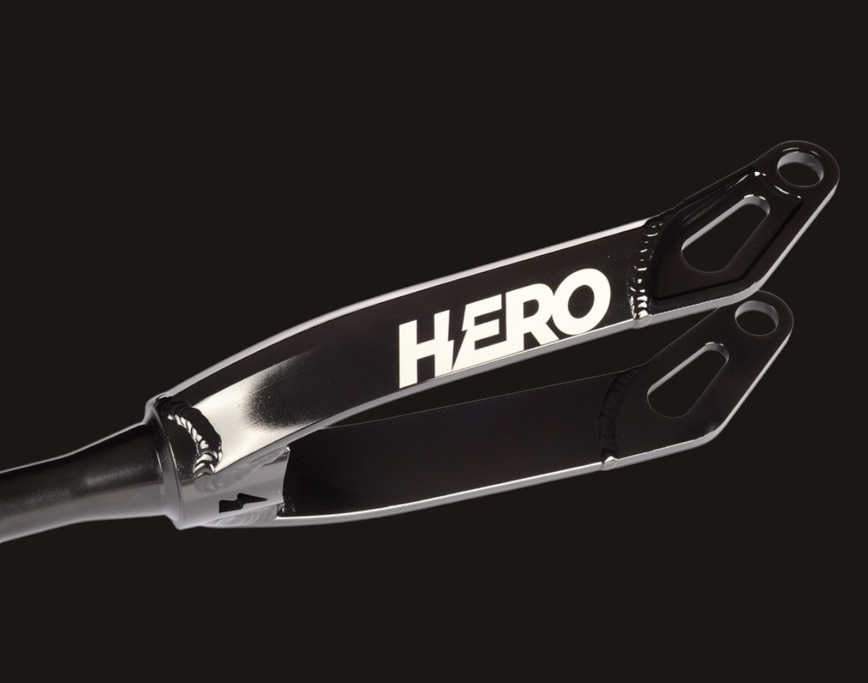 BLACKOUT HERO FORK 2