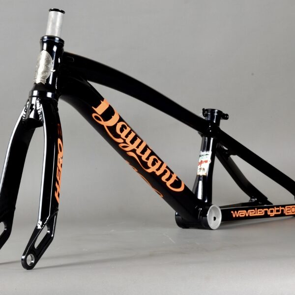 Daylight Wavelength 2.0 Frame with Hero Fork - Pro XXL 20" - Powder Keg Black/Orange